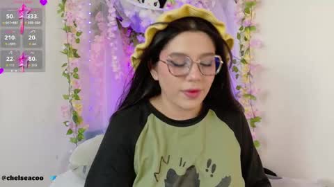 Snapshot of chelsea_coo chatting on October 3, 9:01 pm Chelsea online show from October 3, 9:01 pm