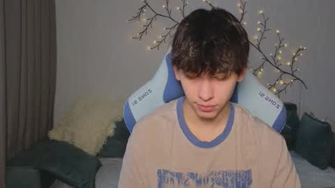 LUCASRYANPVT IS OPEN online show from March 3, 4:30 am