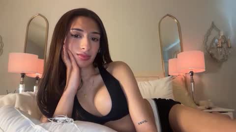 cherliecarmen online show from May 22, 7:53 pm