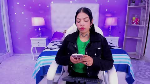 Sussan Cherry  online show from January 24, 5:10 am