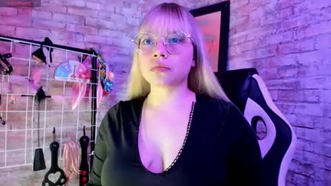     online show from October 26, 1:56 pm