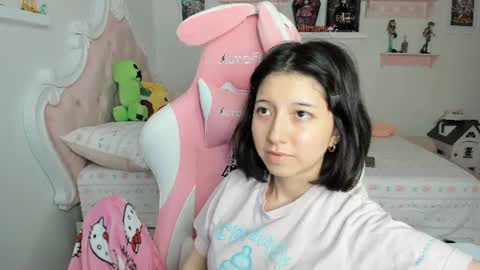 cherrycute666 online show from July 2, 3:23 am