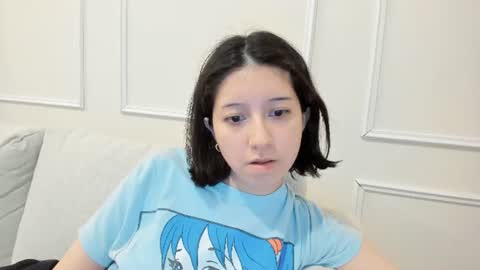 cherrycute666 online show from June 12, 4:33 am