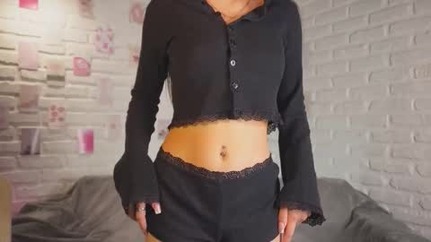 Kiki online show from October 19, 5:23 am