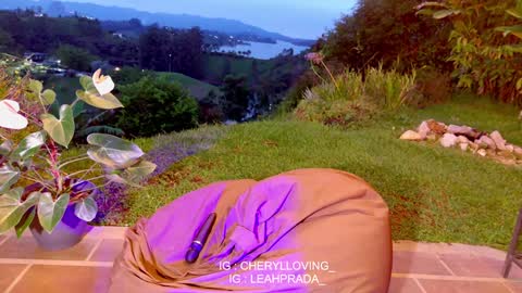   online show from February 15, 11:25 pm