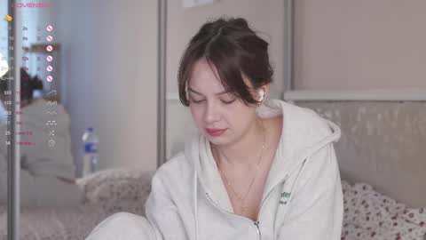 Nicole online show from June 7, 5:01 am