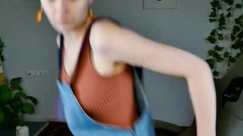 Bella online show from February 16, 9:07 am