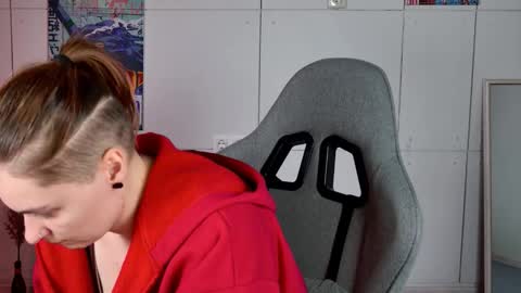 Bella online show from February 19, 9:41 am