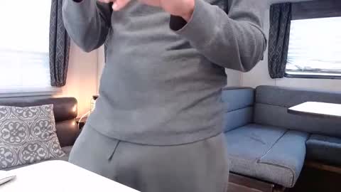 Snapshot of chitownaries82 chatting on October 17, 1:37 pm Chitown Aries online show from October 17, 1:37 pm