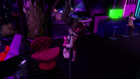 Chloe online show from November 3, 1:12 pm