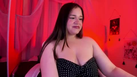 chloe online show from November 14, 2:19 pm