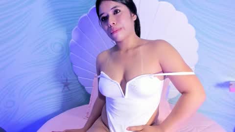 chloe_blowjob online show from February 28, 3:32 am