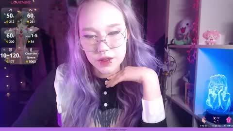 Snapshot of chloe_crystall_killer chatting on March 7, 7:05 pm chloe_crystall_killer online show from March 7, 7:05 pm