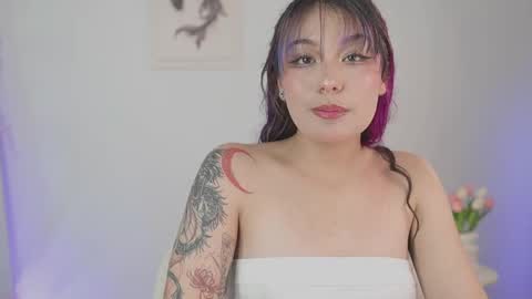 Chloe  online show from May 29, 3:48 am