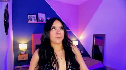 Chloe online show from June 9, 3:23 pm