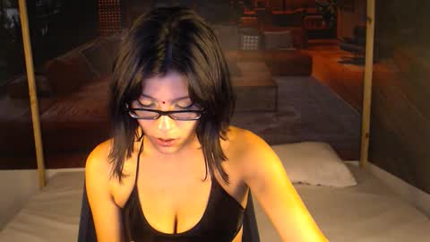 Chloe online show from October 20, 7:08 pm