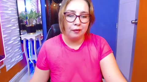 chloe_prg online show from March 12, 3:51 pm