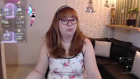 chloe_prg online show from December 5, 2:37 pm