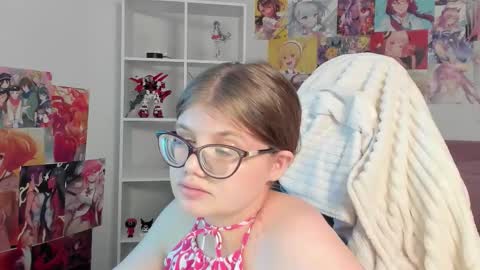 ChloeHalses online show from January 14, 7:16 am