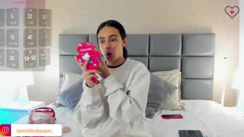  Chloe Harper  online show from March 4, 11:51 am