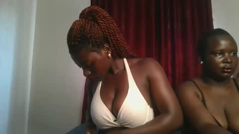 Snapshot of chocolate_iva chatting on September 13, 11:34 am Iva online show from September 13, 11:34 am