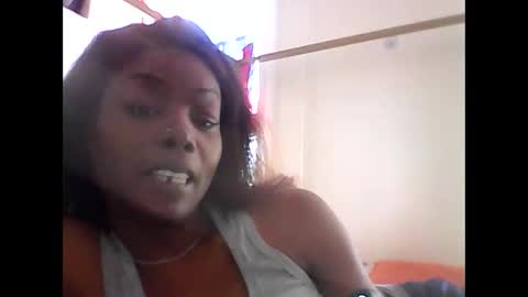 chocolatedrop_ online show from April 21, 5:09 pm