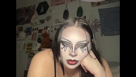 chocolatevanillaswirl3 online show from March 8, 3:43 am