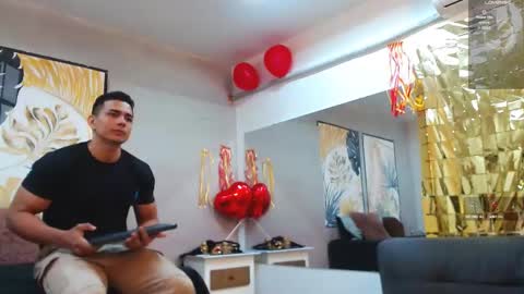 Snapshot of choreythaiylor chatting on March 7, 2:34 pm Chorey Thaylor online show from March 7, 2:34 pm
