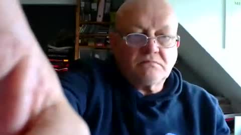 Chris online show from June 7, 11:04 am