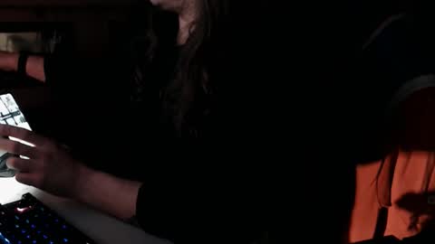 Chris online show from April 19, 8:55 pm