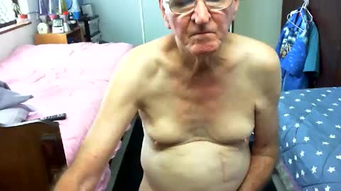 Chris online show from December 28, 9:30 pm