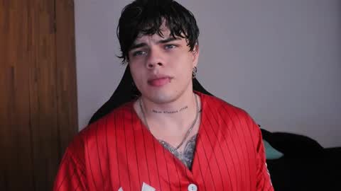 Chris Cooper Independent model online show from February 5, 3:34 am