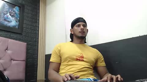 chris_dick2 online show from October 18, 7:12 am