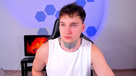 Chris Tyson online show from December 16, 9:37 am