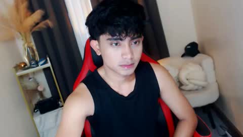 Shawty Chris online show from November 22, 4:44 am