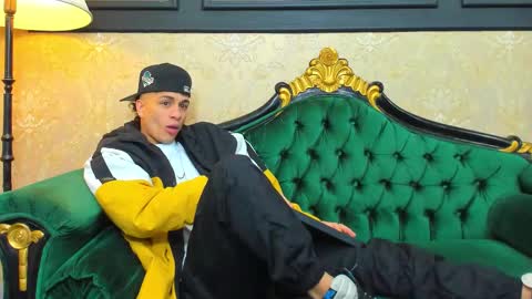 Snapshot of chrismckay_ chatting on October 9, 11:26 am Chris online show from October 9, 11:26 am