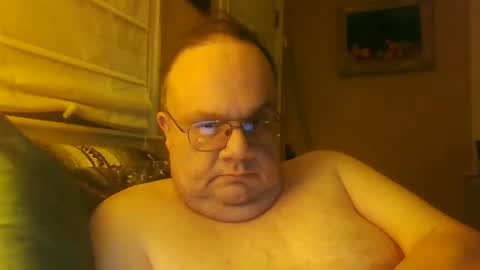 Snapshot of chrismini312 chatting on February 4, 11:38 pm Chris The Jerk Off King online show from February 4, 11:38 pm