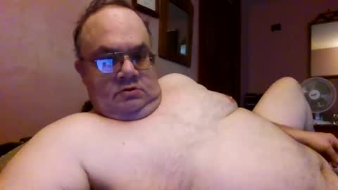 Snapshot of chrismini312 chatting on October 6, 4:47 pm Chris The Jerk Off King online show from October 6, 4:47 pm