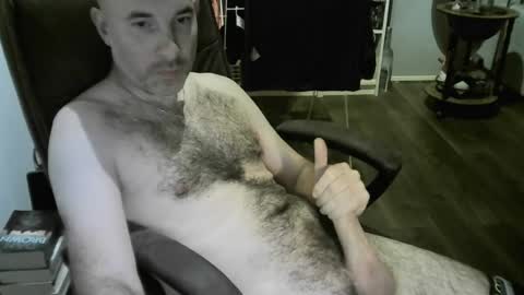 chrisprngr online show from July 22, 9:06 pm