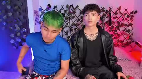 Christian Wang online show from April 19, 10:34 pm