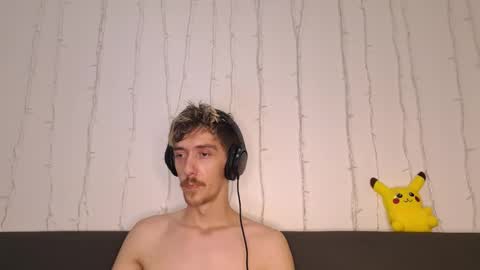 Christopher online show from January 7, 9:53 pm