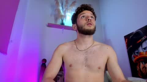 Hi dont forguet to follow me    online show from November 17, 6:27 am