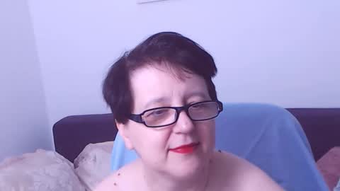 Christa online show from October 18, 11:31 pm