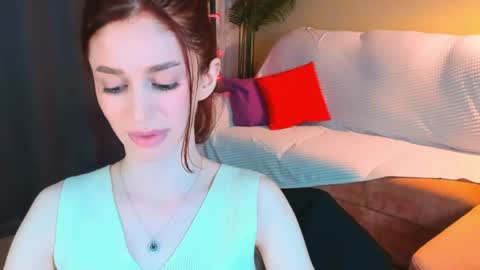 christinaconteeree online show from May 7, 2:02 pm