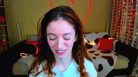 christinaconteeree online show from February 13, 7:28 pm
