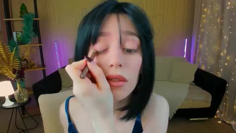 christinaconteeree online show from January 15, 4:49 pm