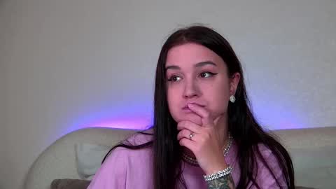 Christina online show from October 21, 6:33 pm