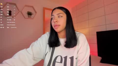 Christine  online show from November 25, 12:15 pm