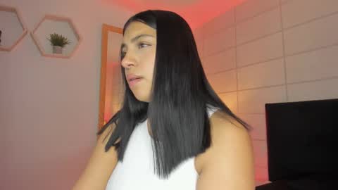 Christine  online show from November 18, 12:08 pm