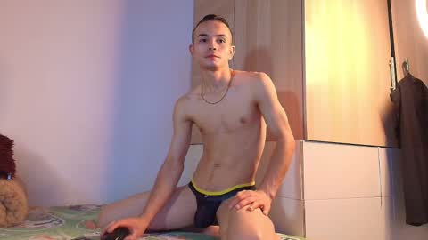 Snapshot of christopher__vans chatting on October 18, 9:30 pm CHRISTOPHER online show from October 18, 9:30 pm